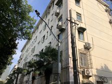 主卧朝南,小区中心位置,采光充足,精装修