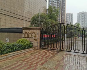北新上锦2室1厅西南