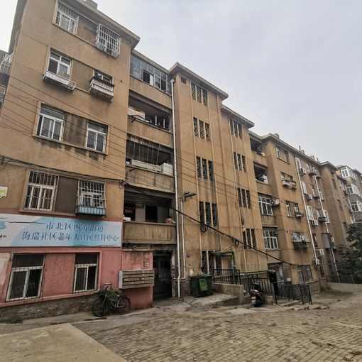 海瑞社区2室1厅1卫东南朝向1500.00元/月出租