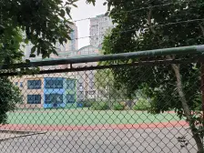 美岸青城幸福里,中间楼层,采光好.看中价格可谈