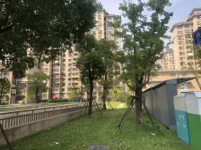 地铁加商场综合体就在家门口,顶楼可以做阁楼,钥匙房