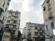10年次新 满五 V一 地铁200米 旁边久光 复式