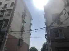 中环内 商品房 30万精装 双南两房 停车方便