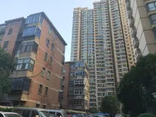 地铁口,买了拎包入住,小区环境优美,居住生活方便