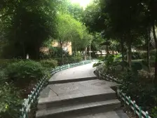 人和轻轨 四房简装 单价八千 视野开阔看中庭 好出租