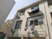 中间楼层 带电梯 户型正气 采光好 业主诚心出售