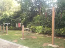 青山湖畔 环境优雅 双拼别墅 西端户 带大花园 罕见