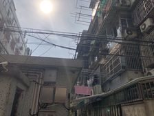 一梯两户,两房朝南,居家装修,近商圈,近地铁