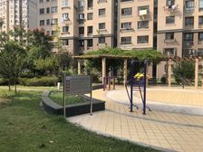 精装双南采光充足近地铁和商场
