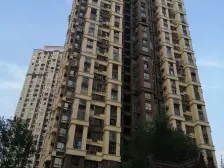 豪装豪装跃层洋房带花园带地下室诚心出售可谈