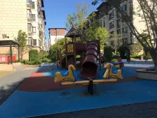 万科品牌的 次新房 品质高 电梯房,出门就是公园