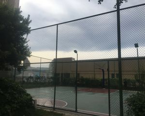 融创红谷世界城南北通透,采光好视野好,诚心出售