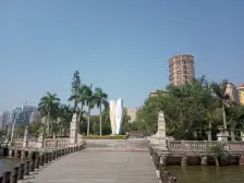 房子不临街,居住环境安静舒适,可看小区景观