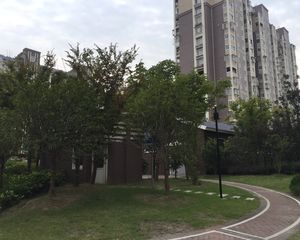 永怡东苑三室两卫近高架出行方便