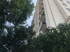 墅区退台洋房,2附3复试,满足三代人舒适居住。