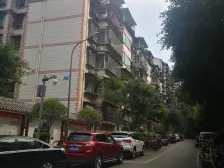 人和装修好3房2厅,采光明亮,楼层好,拎包入住