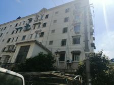 中间楼层小户型,7/8号线耀华路地铁口就在小区门口