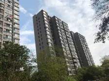 巨成广场金山街 南北通透,采光好 装修好,环镜优美 视野好,诚心出售