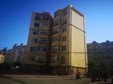 公交车站 海府人家 两室 拎包即住 有钥匙 随时看房