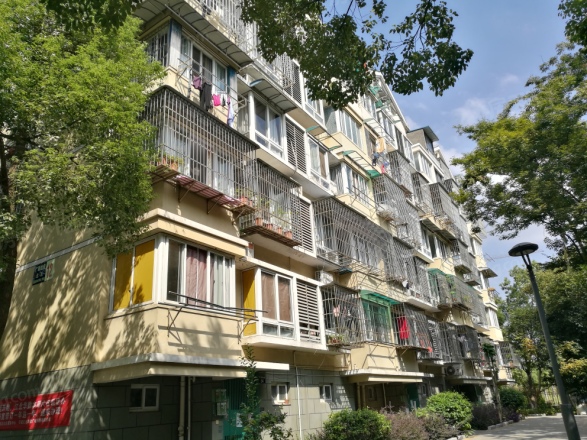 广厦怡庭
