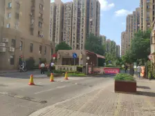 大两房,环境优美,精装修,精装好房