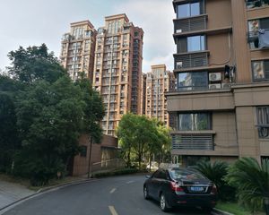 宝翠茗苑靠近万达交通便利购物方便