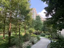 人车分流、小区临河景观位置、地暧、软包装修拎包入住