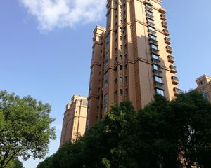 一厅一厨一卫格局,精装边套全亮间位置好