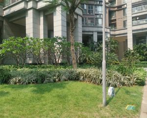 产权清晰拎包入住有车位看房有钥匙