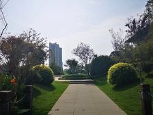 地理位置好,生活各个配套齐全,很方便