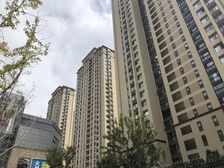 万科公园里三期次新小区三房双卫端头房业主自住