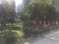 5.12号线双地铁口,配套熟精装修南北通透双气大三房