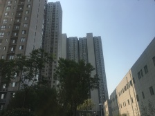 智荟园次新小区纯毛坯南北通透三居室