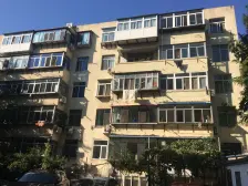 芝罘 +好楼层+ 采光充足+生活便利+带小棚