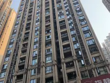 正规单配,看房方便,14年小区,出门即公交轻轨