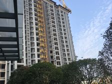新小区小区旁邻里中商城配套采光好