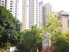 东湖山庄 4室2厅 南 北