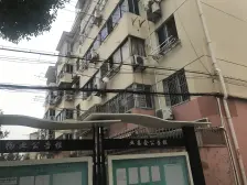 小区稀有户型 中间楼层大三房两卫 房东要换别墅 好谈