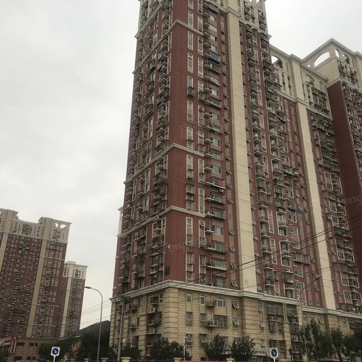 北花园小区1室1卫南朝向3800.00元/月出租