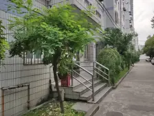 内环内+板房南北通大三房+装修两年+百分之90得房lv