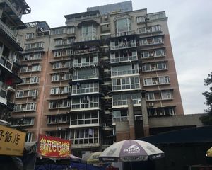 新东方4室1厅东南南