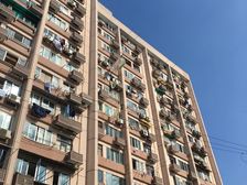 地铁口,近徐汇滨江,小区、楼道干净,通风敞亮,诚意