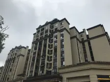 城南新区 龙湖紫云台二组团四房268万