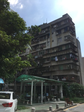 公交宿舍大院