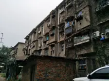 洪都大院五区 南北通透,采光好 装修好,环镜优美 视野好,诚心出售