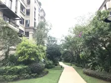 龙湖开发商,大平层带车位出售,欢迎实地看房,
