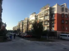 5室2卫,精装修,过5无2,带阁楼