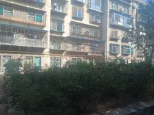 古城甲区 步行街边上 出行方便 楼层好