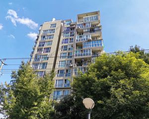 艾佳上邸2室1厅东南南