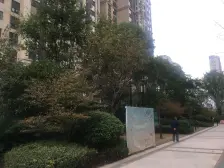 正荣御品 南北通透,采光好 中间楼层